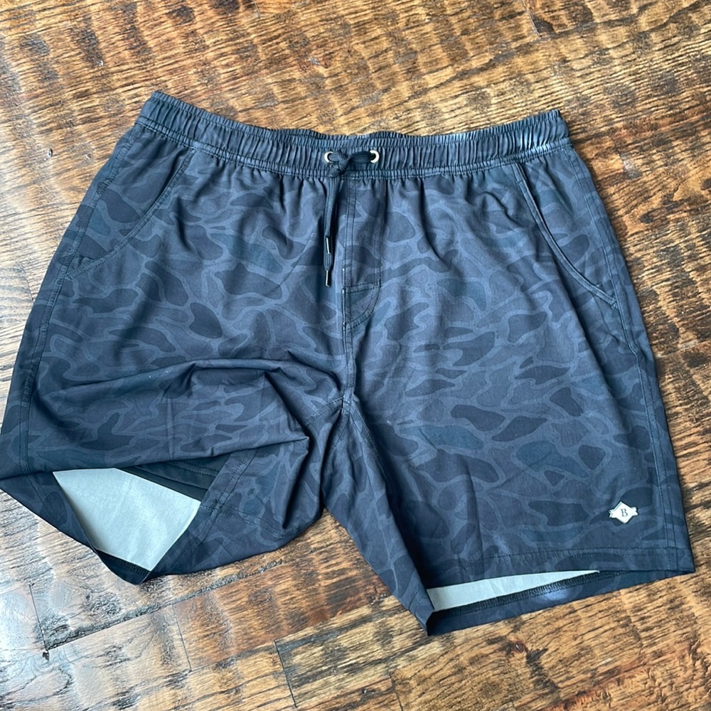 Burlebo shorts - black and grey camo with black lining